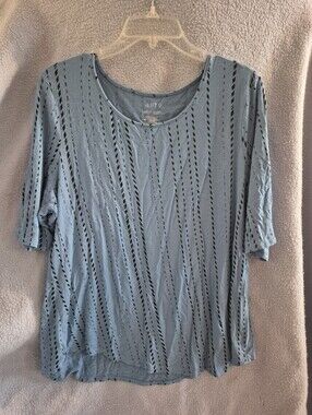 Apt. 9 Essential Blue Patterned Blouse